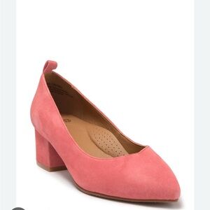 Susina Comfy Coral block heels size 7
